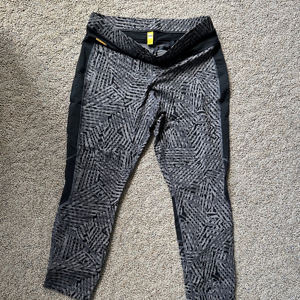Lole Brand Patterned Black and Gray Leggings
